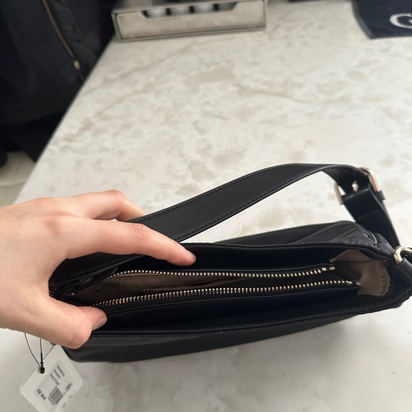 Guess Black Shoulder Bag - Picture 8 of 12